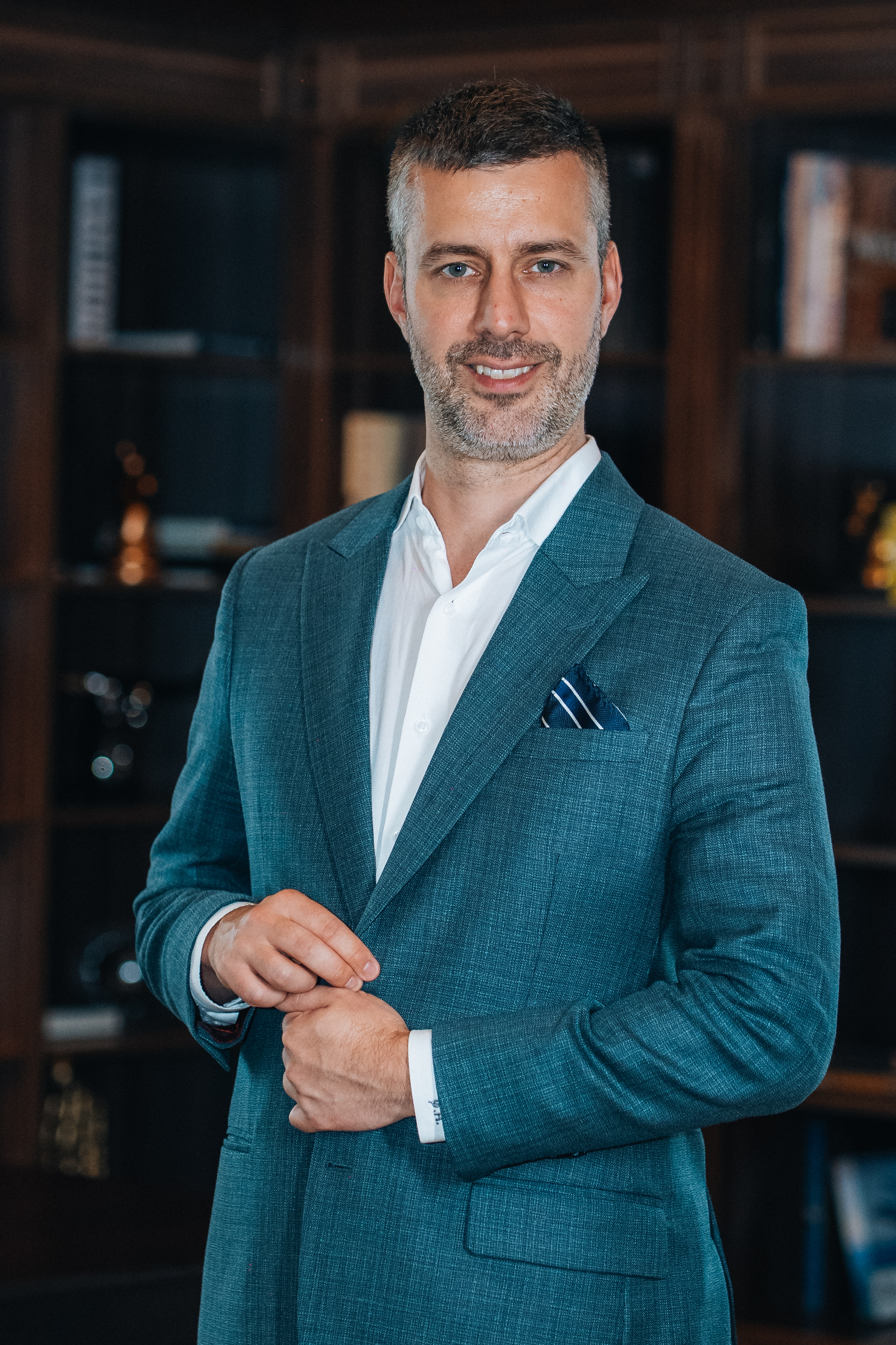 Listening room with premium audio system